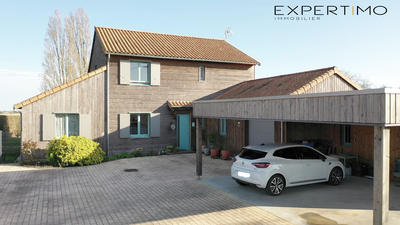 Maison - 200 m² - 8 pièces