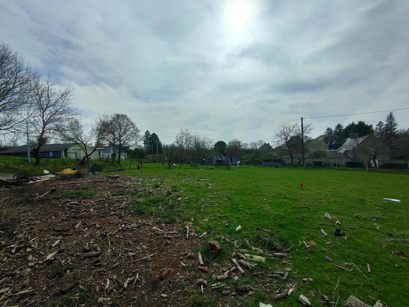 Terrain constructible - 713 m²