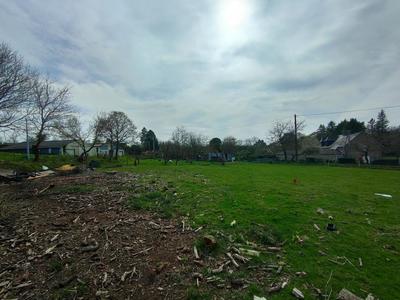 Terrain constructible - 713 m²