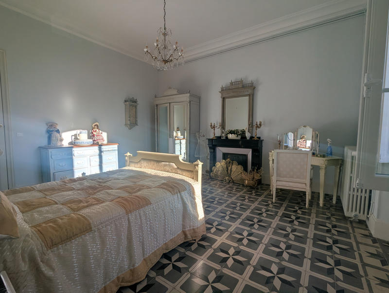 Maison - 170 m² - 7 pièces