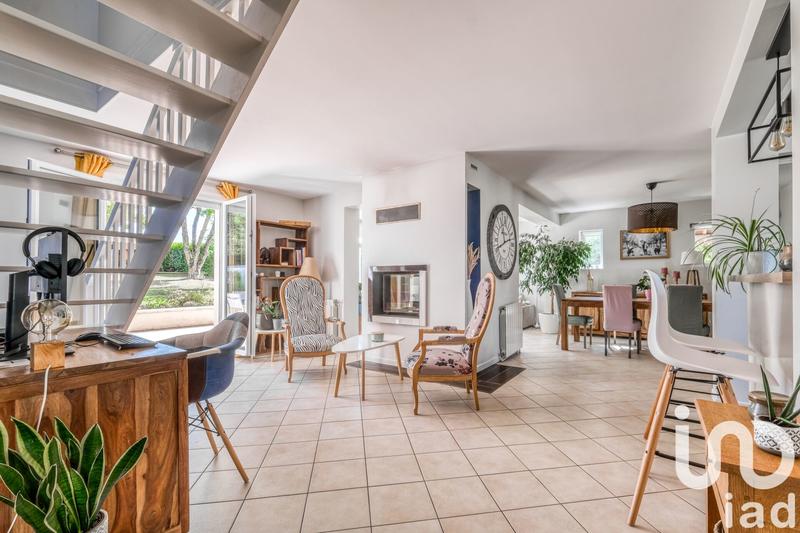 Maison - 165 m² - 8 pièces