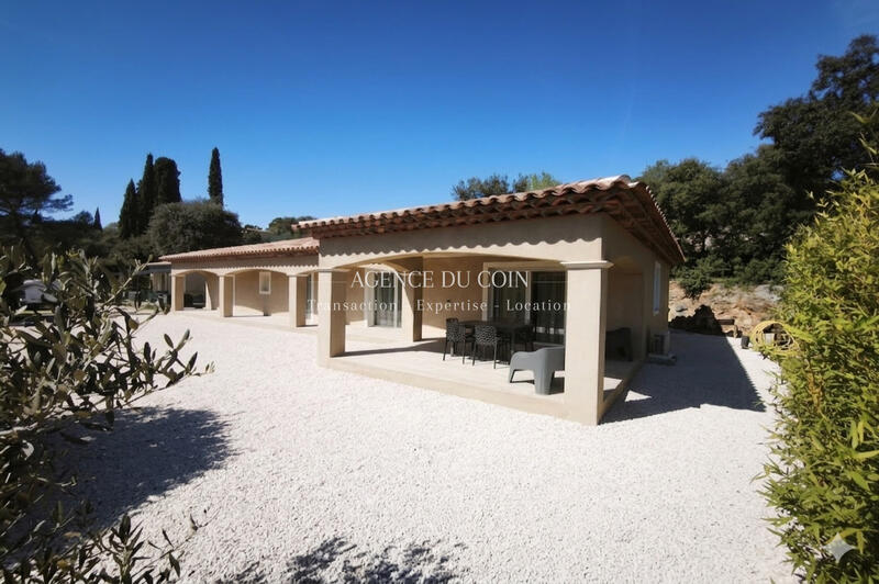 Maison contemporaine - 167 m² - 4 pièces