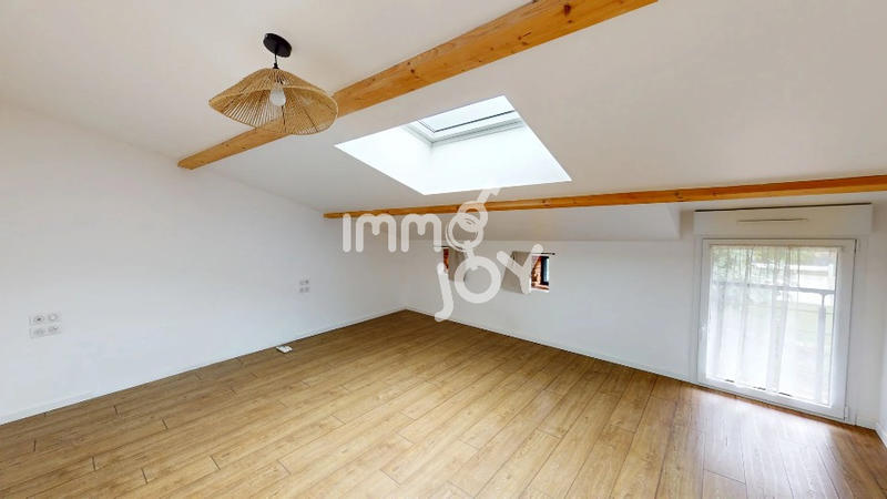 Maison - 181 m² - 8 pièces