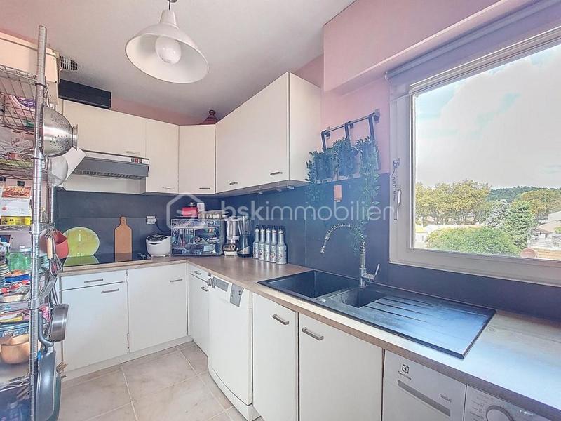 Appartement - 75 m² - 4 pièces