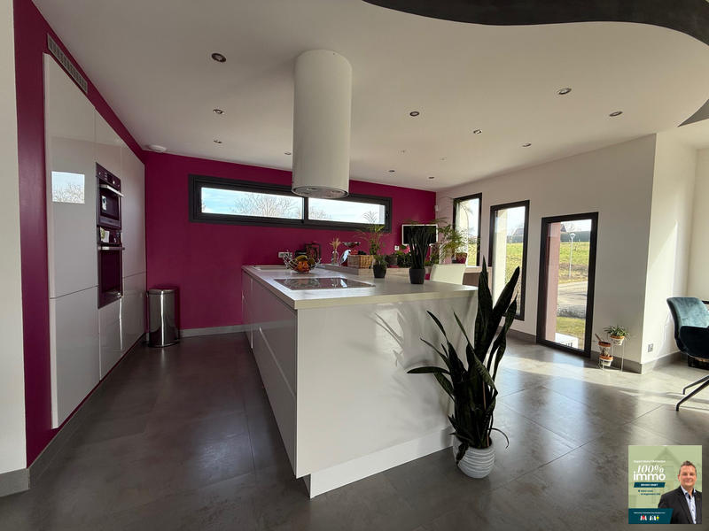 Maison - 152 m² - 6 pièces