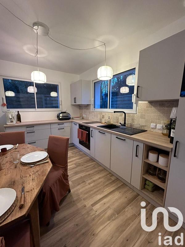 Maison - 86 m² - 4 pièces