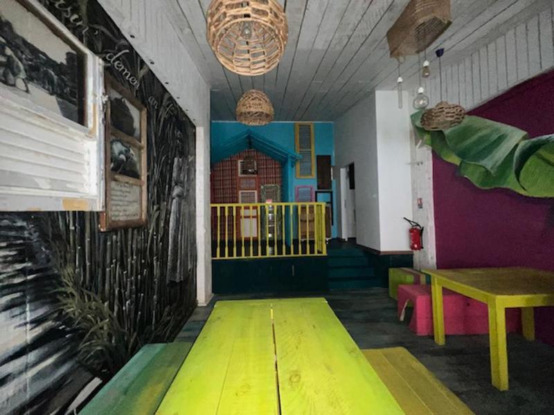 Divers - 65 m² - 3 pièces