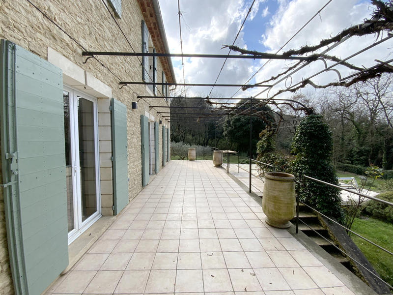 Maison - 288 m² - 6 pièces