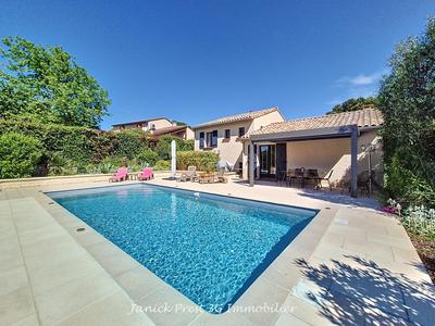 Maison - 113 m² - 5 pièces