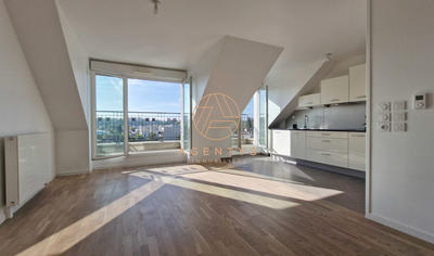 Appartement - 80 m² - 4 pièces