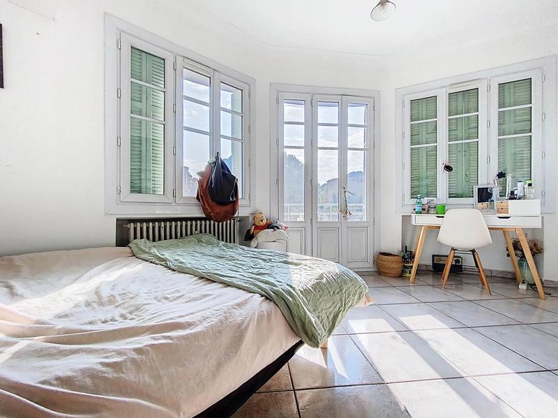 Appartement - 73 m² - 5 pièces