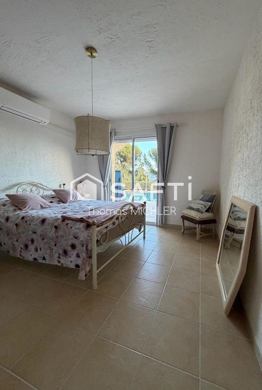 Villa - 378 m² - 10 pièces