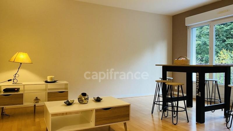 Appartement - 80 m² - 4 pièces