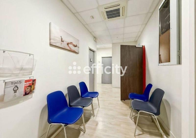 Bureau - 120 m² - 6 pièces