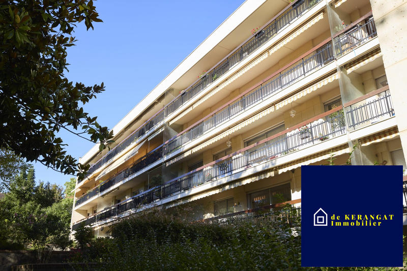 Appartement - 166 m² - 6 pièces