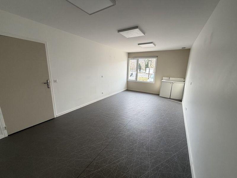 Bureau - 14 m² - 1 pièce