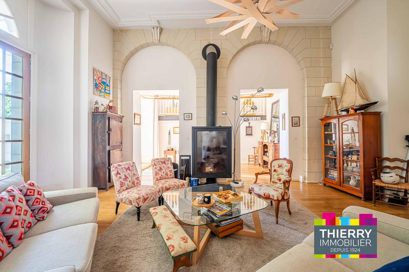 Appartement - 198 m² - 7 pièces