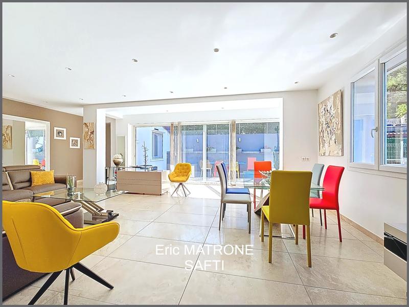 Maison - 175 m² - 6 pièces