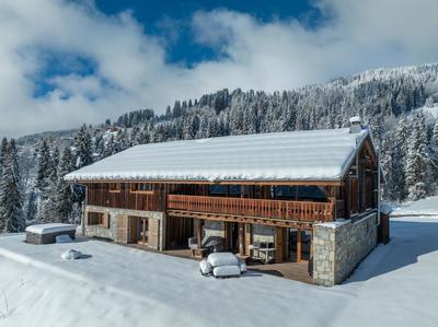 Châlet - 475 m² - 8 pièces