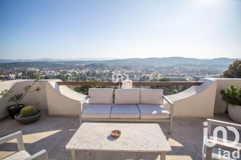 Maison - 315 m² - 14 pièces