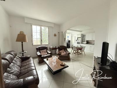 Maison - 186 m² - 7 pièces