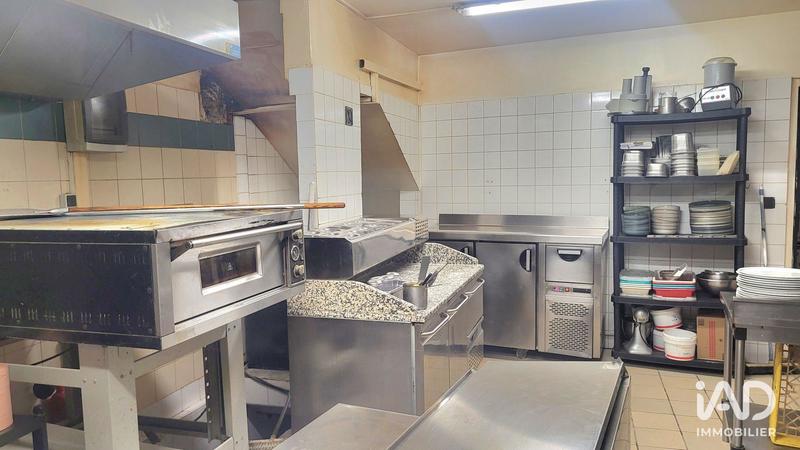 Local commercial - 216 m²