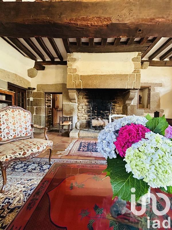 Maison - 340 m² - 10 pièces