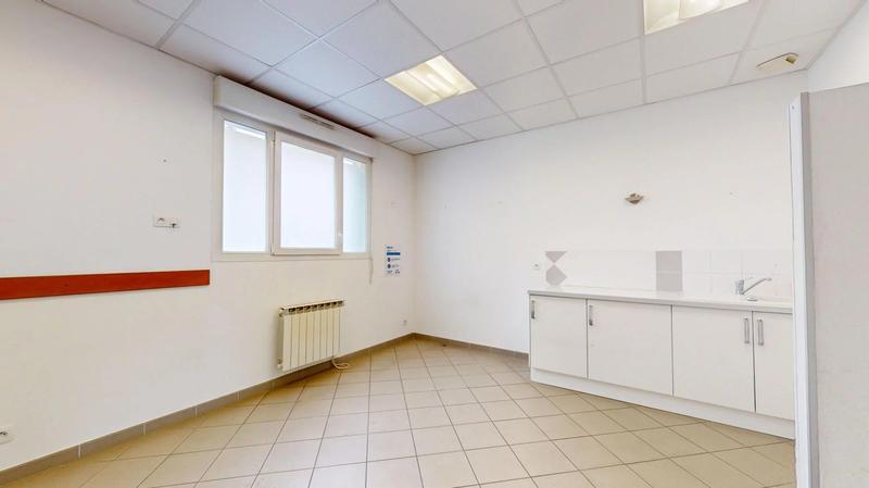 Bureau - 24 m² - 1 pièce