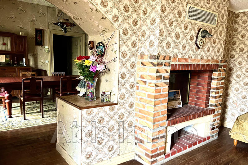 Maison - 90 m² - 5 pièces