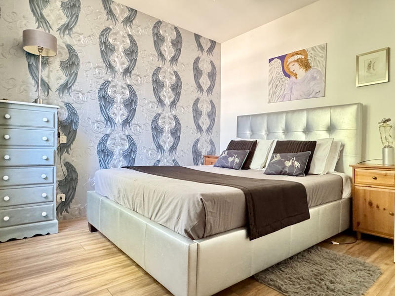 Maison - 211 m² - 8 pièces