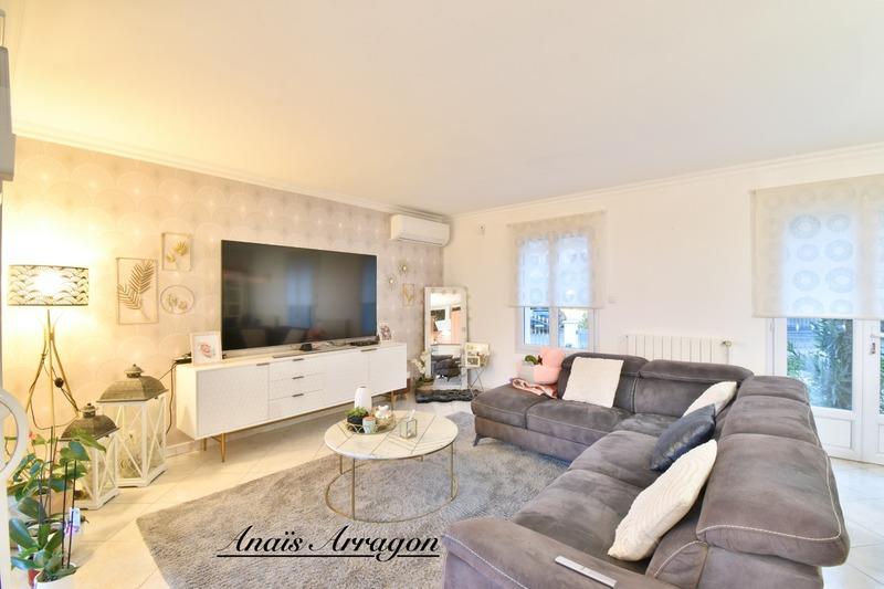 Maison - 232 m² - 8 pièces