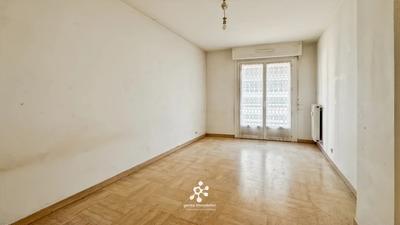 Appartement - 87 m² - 4 pièces