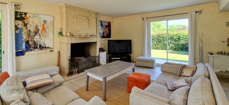 Maison - 300 m² - 8 pièces