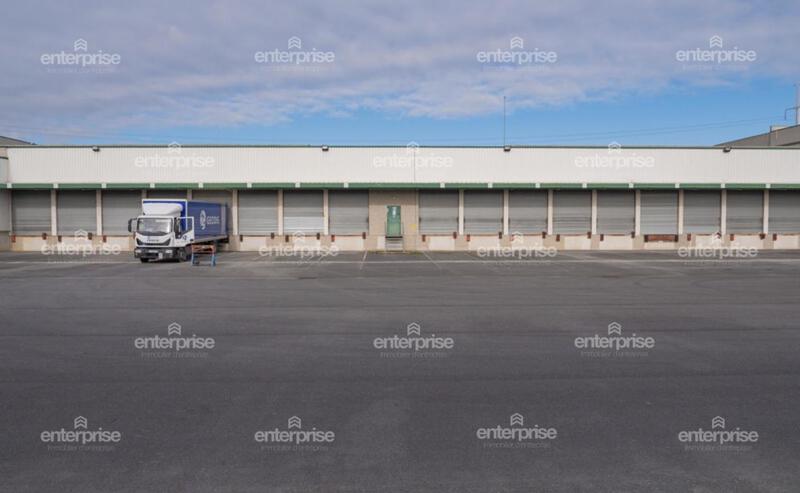 Entrepôt - 7 308 m²