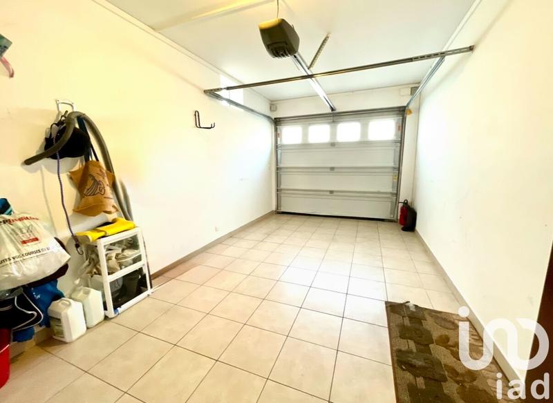 Maison - 211 m² - 7 pièces