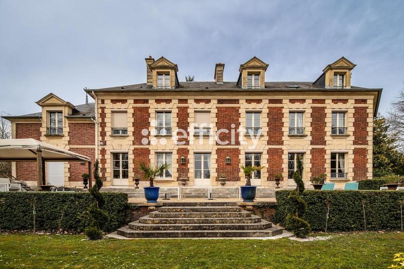 Château - 481 m² - 12 pièces