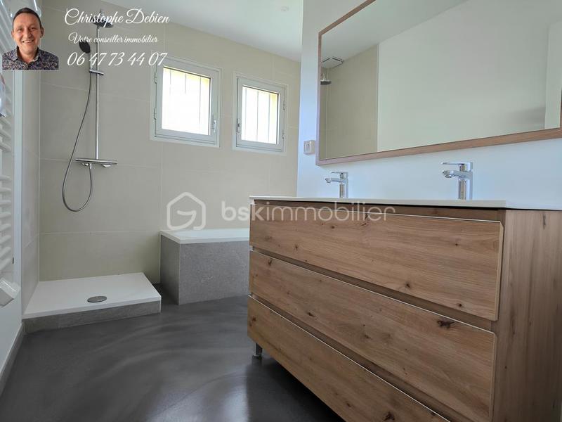 Pavillon - 167 m² - 7 pièces