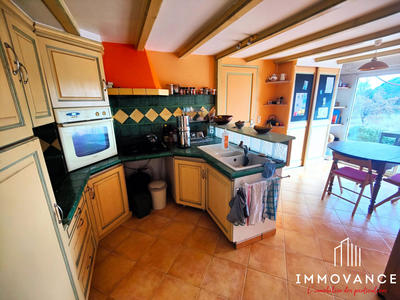 Maison traditionnelle - 133 m² - 7 pièces