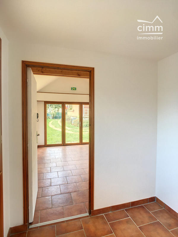 Bureau - 20 m² - 2 pièces