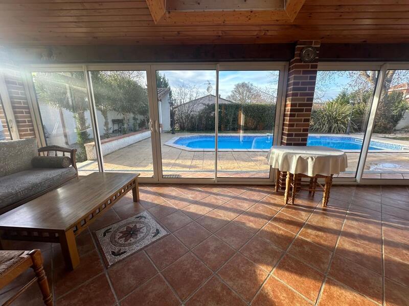 Maison - 192 m² - 7 pièces