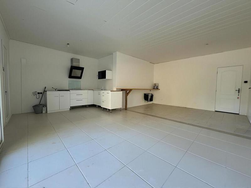 Maison - 180 m² - 8 pièces