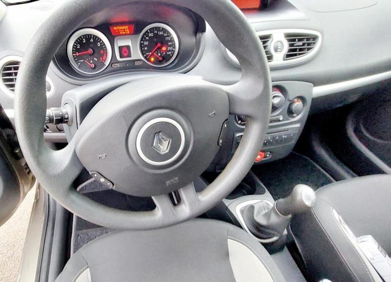 Renault Clio III Expression Clim 1.2 Tce 100 Eco2