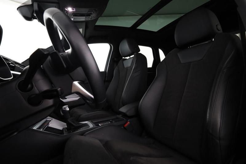 Audi Q3 35 Tfsi Design Luxe s tronic 7 150 ch