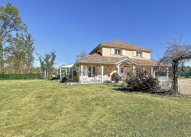 Maison - 150 m² - 6 pièces