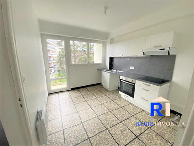 Appartement - 79 m² - 3 pièces