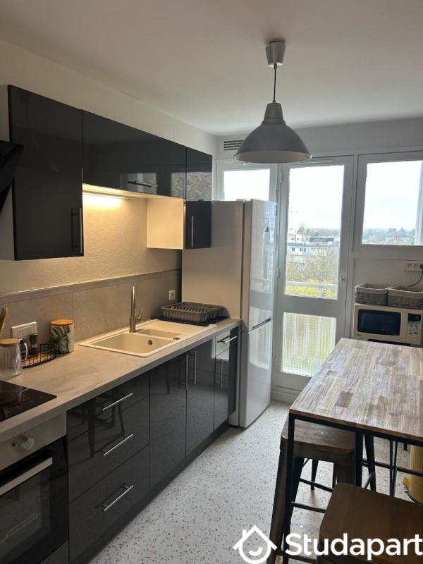 Chambre - 12 m² - 1 pièce