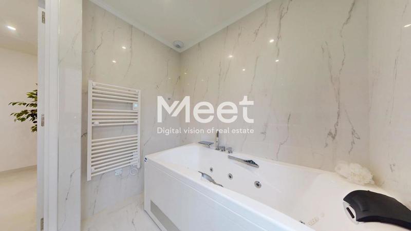 Maison - 143 m² - 6 pièces