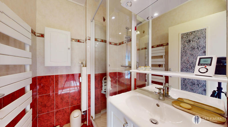 Appartement - 65 m² - 4 pièces