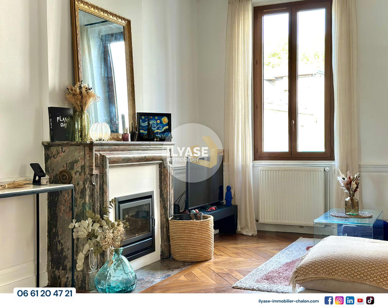 Appartement - 125 m² - 5 pièces