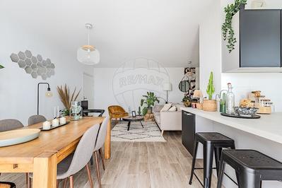 Appartement - 80 m² - 3 pièces